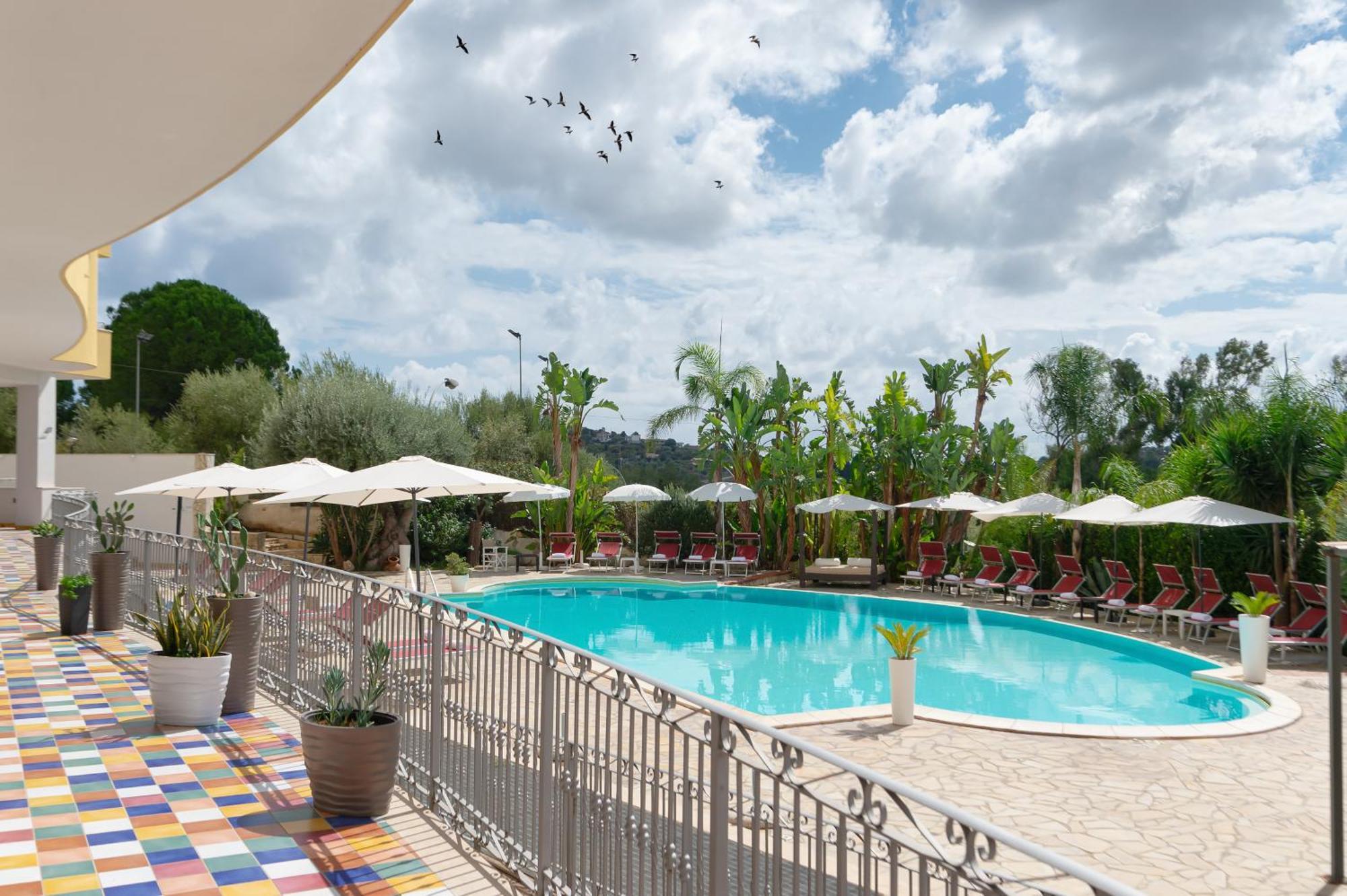 Hotel Grand Sofia 4*