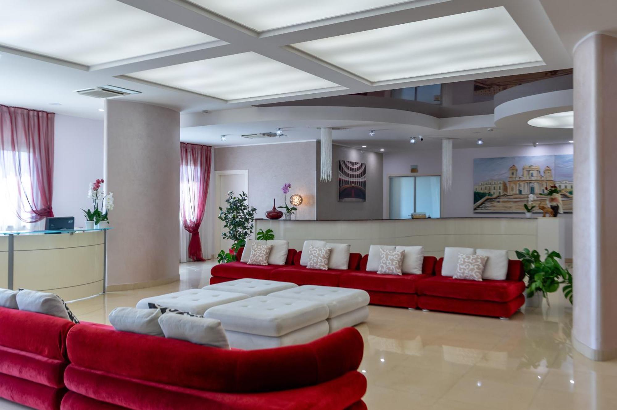 Grand Sofia Hotel 4*