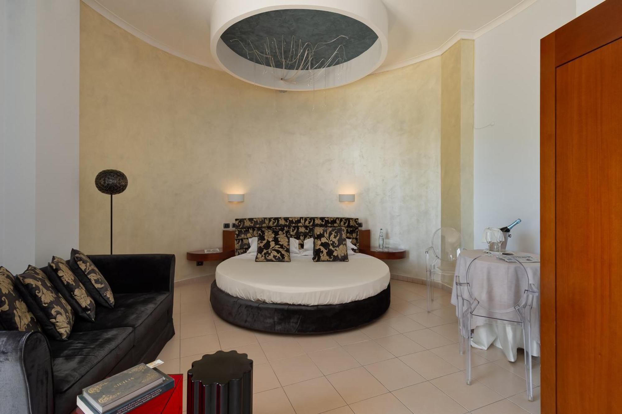 Hotel Grand Sofia 4*