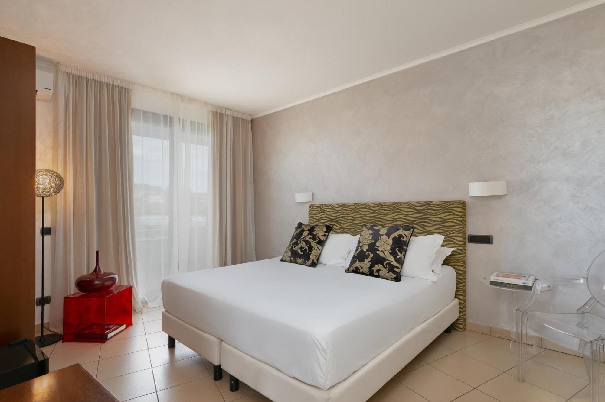 Hotel Grand Sofia 4*
