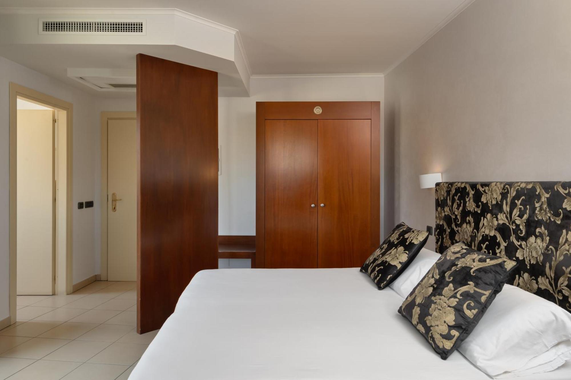 Grand Sofia 4* Noto